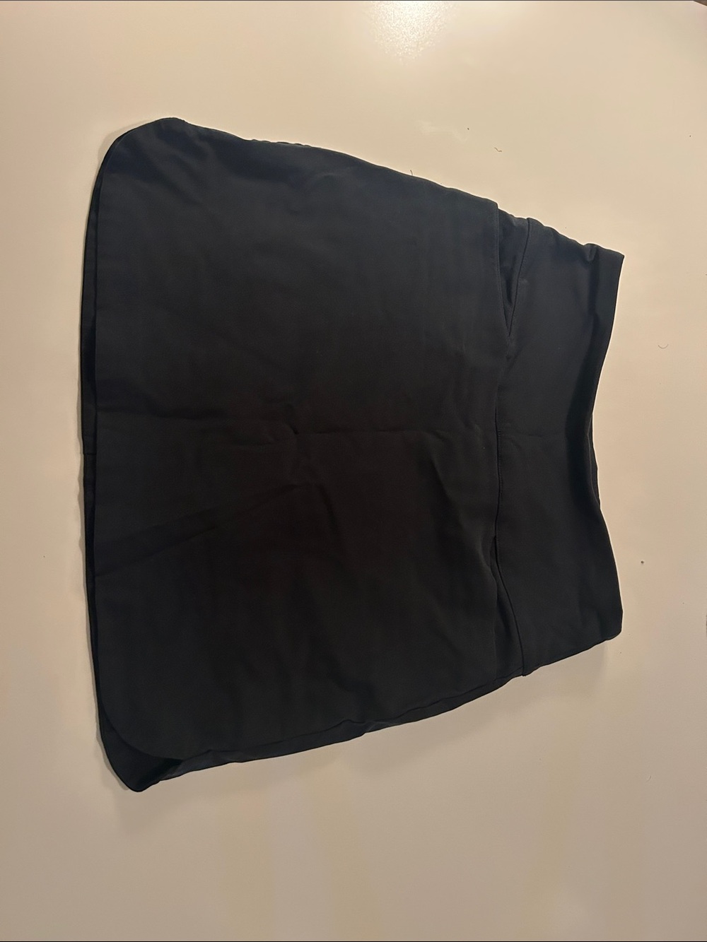 Walter Hagen Black Mini Skirt with A-Line Silhouette